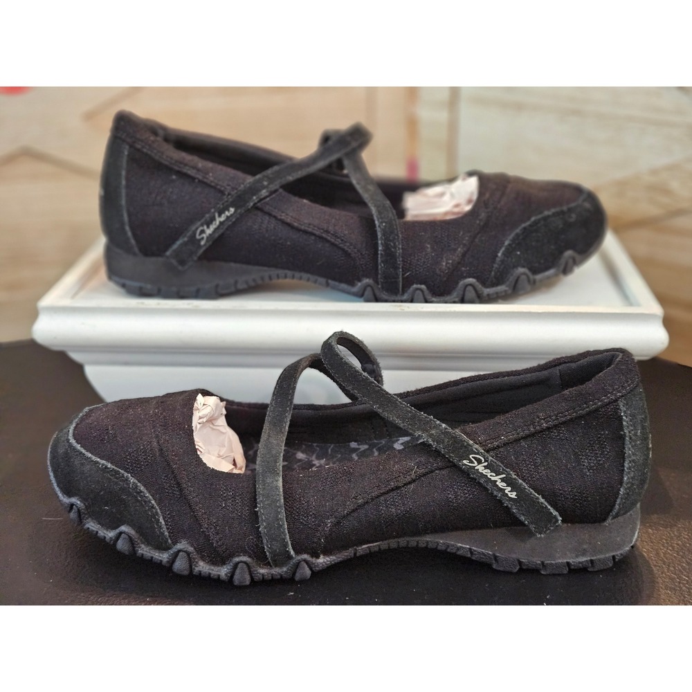 Skechers Flats Womens 8 Black Relaxed Fit 49405 Mary Jane Sporty Comfort